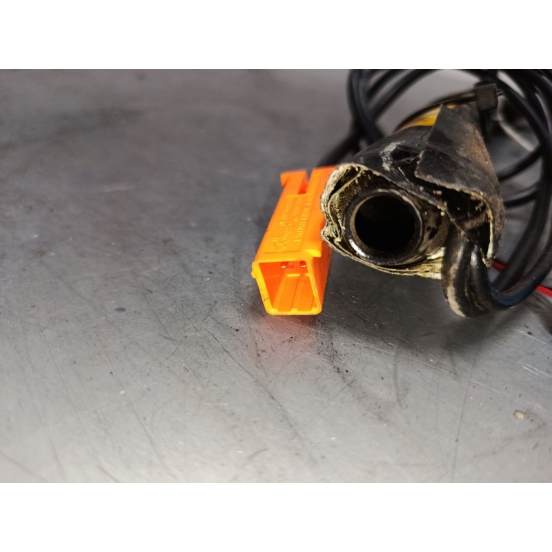 Recambio de anclaje cinturon delantero derecho para land rover discovery iii (l319) 2.7 td 4x4 referencia OEM IAM   