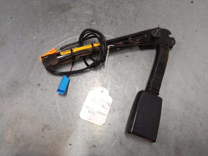 Recambio de anclaje cinturon delantero derecho para land rover discovery iii (l319) 2.7 td 4x4 referencia OEM IAM   