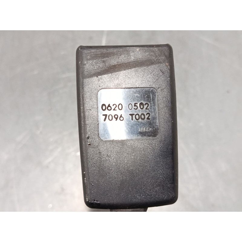 Recambio de anclaje cinturon delantero derecho para fiat doblo monospace (119_, 223_) 1.4 referencia OEM IAM 7096 T002  