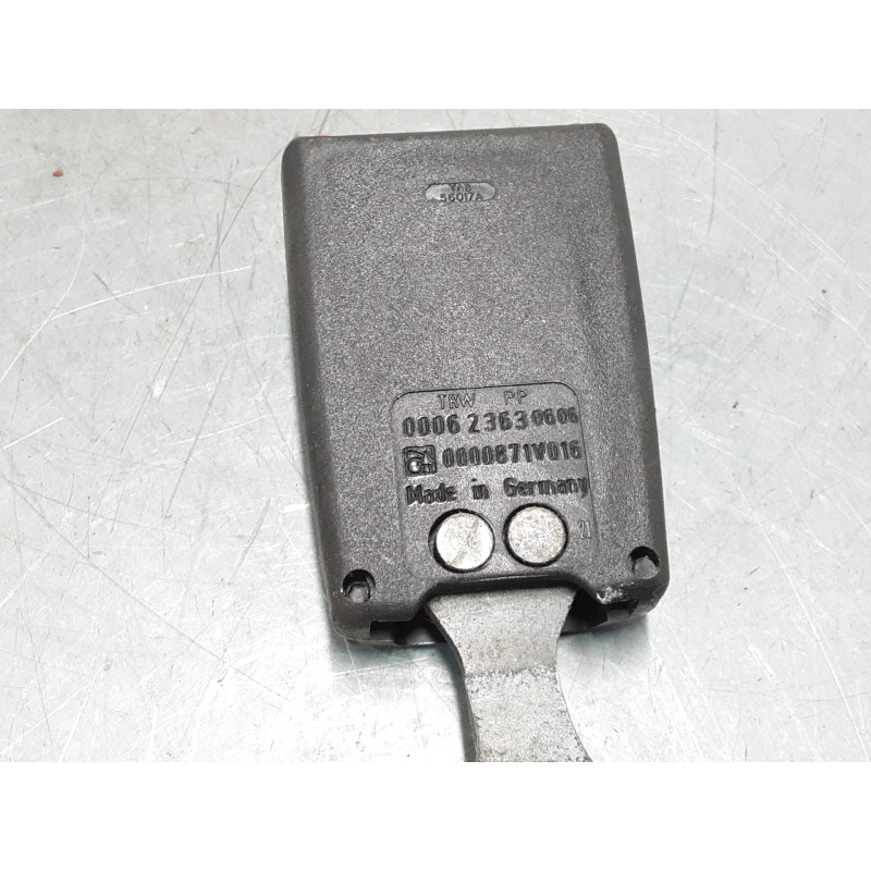 Recambio de anclaje cinturon delantero izquierdo para smart fortwo coupé (450) 0.7 (450.352, 450.332) referencia OEM IAM 0000871