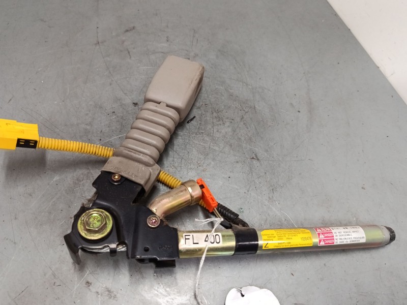 Recambio de anclaje cinturon delantero izquierdo para hyundai tucson (jm) 2.0 crdi a las 4 ruedas referencia OEM IAM   