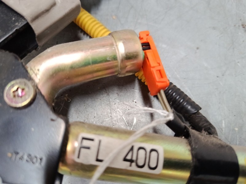 Recambio de anclaje cinturon delantero izquierdo para hyundai tucson (jm) 2.0 crdi a las 4 ruedas referencia OEM IAM   