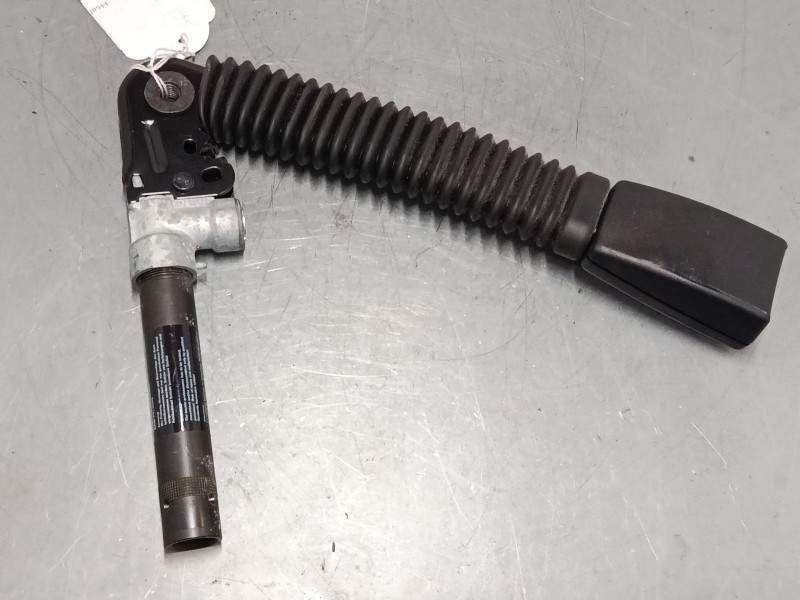 Recambio de anclaje cinturon delantero izquierdo para bmw 7 (e65, e66, e67) 730 i, li referencia OEM IAM 6982523  