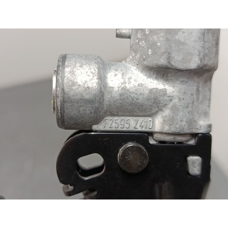 Recambio de anclaje cinturon delantero izquierdo para bmw 7 (e65, e66, e67) 730 i, li referencia OEM IAM 6982523  