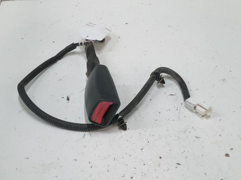 Recambio de anclaje cinturon delantero izquierdo para hyundai i30 (fd) 1.4 referencia OEM IAM   