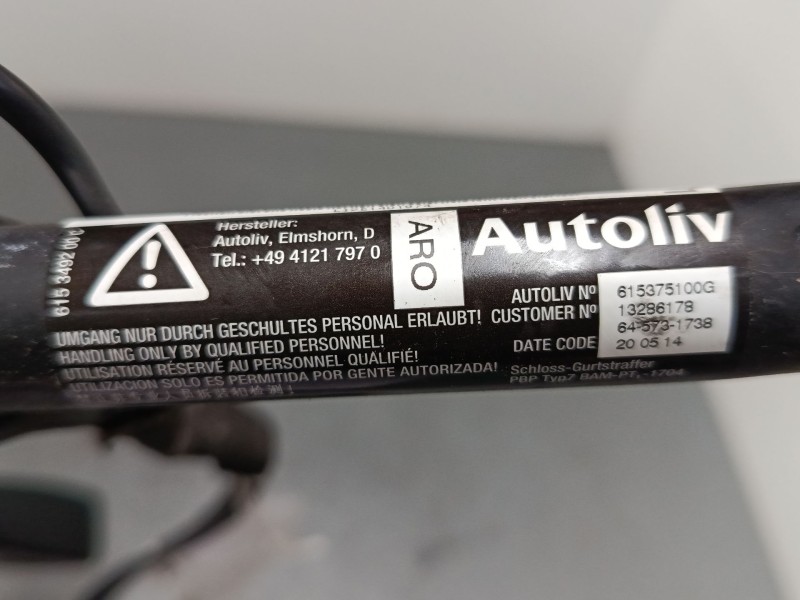 Recambio de anclaje cinturon delantero izquierdo para opel corsa d (s07) 1.2 (l08, l68) referencia OEM IAM 616046700C  