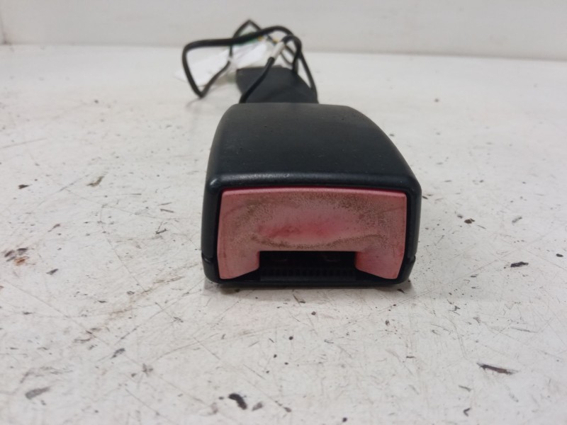 Recambio de anclaje cinturon delantero izquierdo para volkswagen polo v (6r1, 6c1) 1.2 referencia OEM IAM   