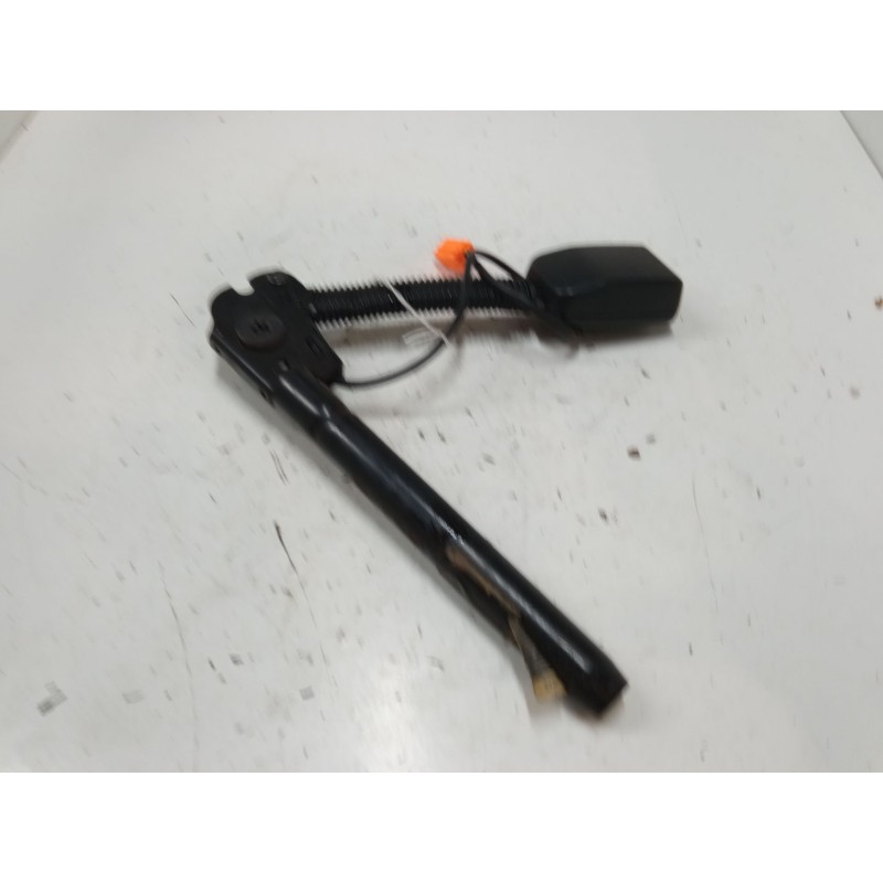 Recambio de anclaje cinturon delantero izquierdo para ford fiesta v (jh_, jd_) 1.4 tdci referencia OEM IAM   