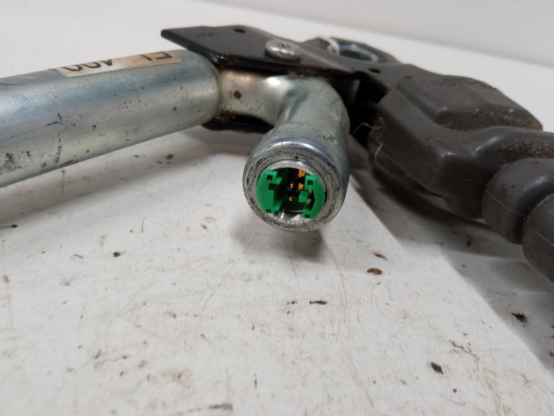 Recambio de anclaje cinturon delantero izquierdo para hyundai tucson (jm) 2.0 crdi referencia OEM IAM   