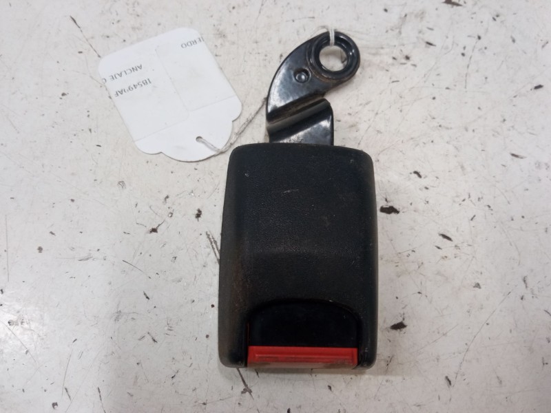 Recambio de anclaje cinturon delantero izquierdo para peugeot 205 sr referencia OEM IAM   