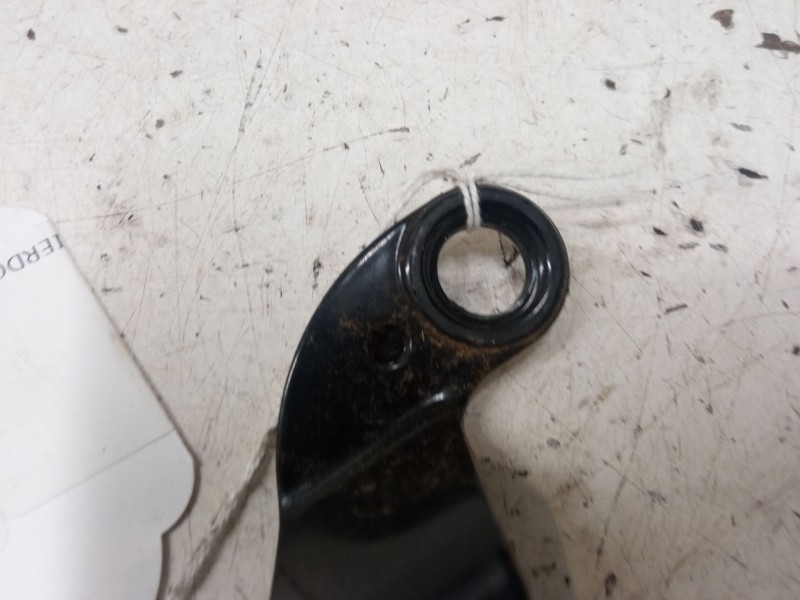 Recambio de anclaje cinturon delantero izquierdo para peugeot 205 sr referencia OEM IAM   