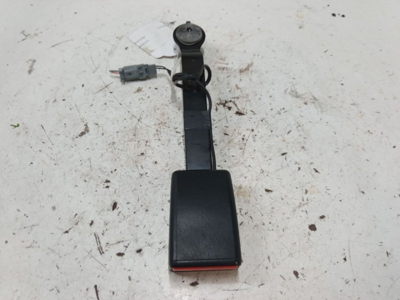 Recambio de anclaje cinturon delantero izquierdo para renault clio iv (bh_) 1.2 16v referencia OEM IAM   