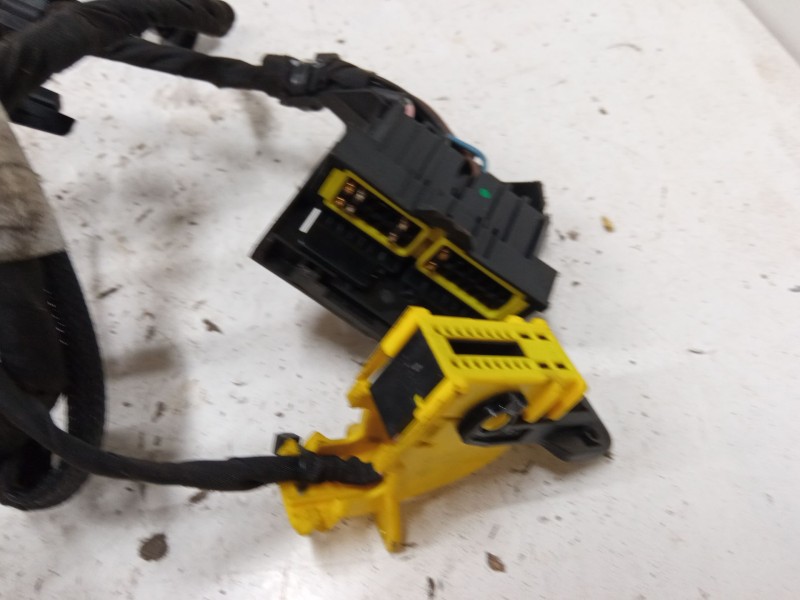 Recambio de anclaje cinturon delantero izquierdo para renault laguna iii (bt0/1) 1.5 dci (bt00, bt0a, bt0t, bt1j) referencia OEM