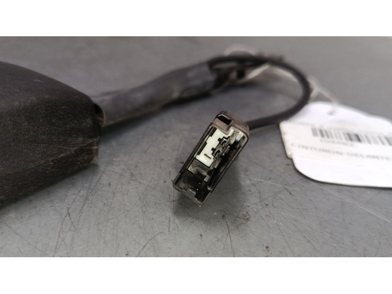 Recambio de anclaje cinturon delantero izquierdo para opel insignia a sports tourer (g09) 2.0 cdti (35) referencia OEM IAM   