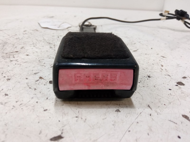 Recambio de anclaje cinturon delantero izquierdo para peugeot 307 cc (3b) 2.0 16v referencia OEM IAM   