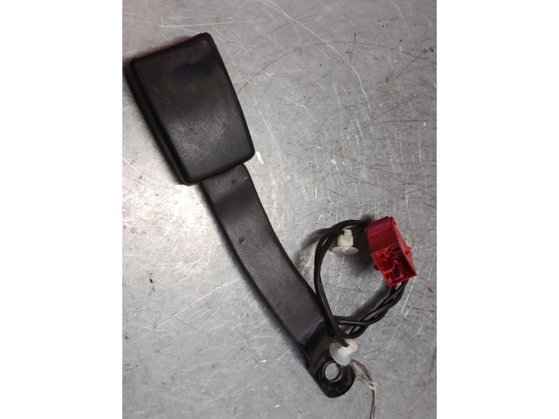 Recambio de anclaje cinturon delantero izquierdo para seat ibiza iv sc (6j1, 6p5) 1.4 referencia OEM IAM 600857755F  