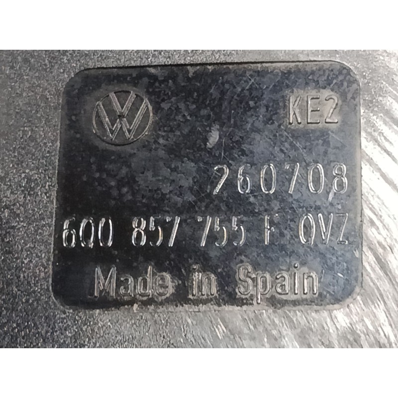 Recambio de anclaje cinturon delantero izquierdo para seat ibiza iv sc (6j1, 6p5) 1.4 referencia OEM IAM 600857755F  