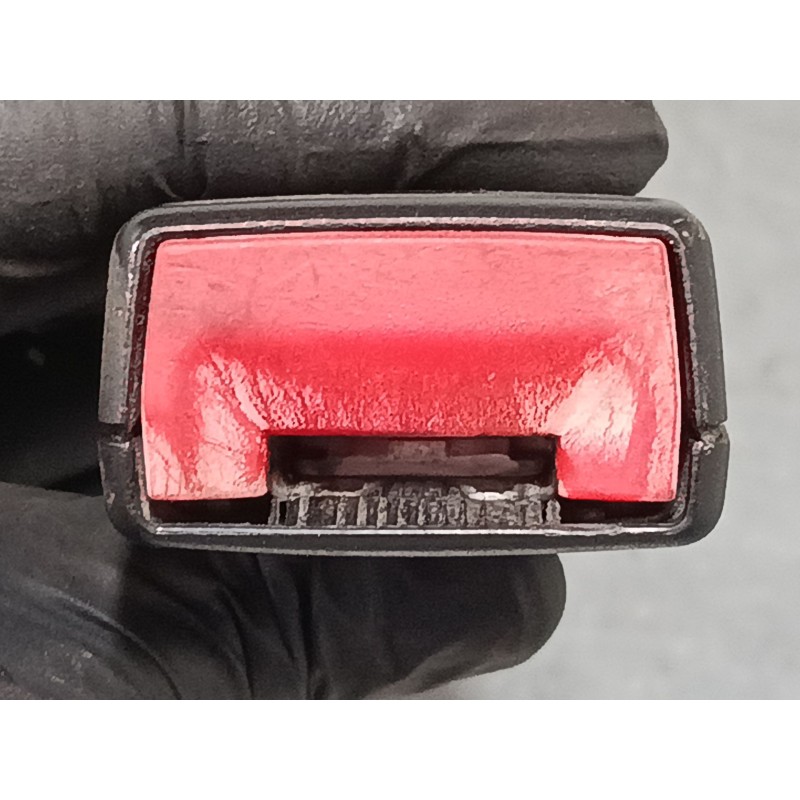 Recambio de anclaje cinturon delantero izquierdo para seat ibiza iv sc (6j1, 6p5) 1.4 referencia OEM IAM 600857755F  