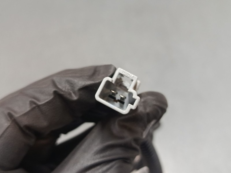 Recambio de anclaje cinturon delantero izquierdo para toyota auris (_e15_) 1.33 dual-vvti (nre150_) referencia OEM IAM   