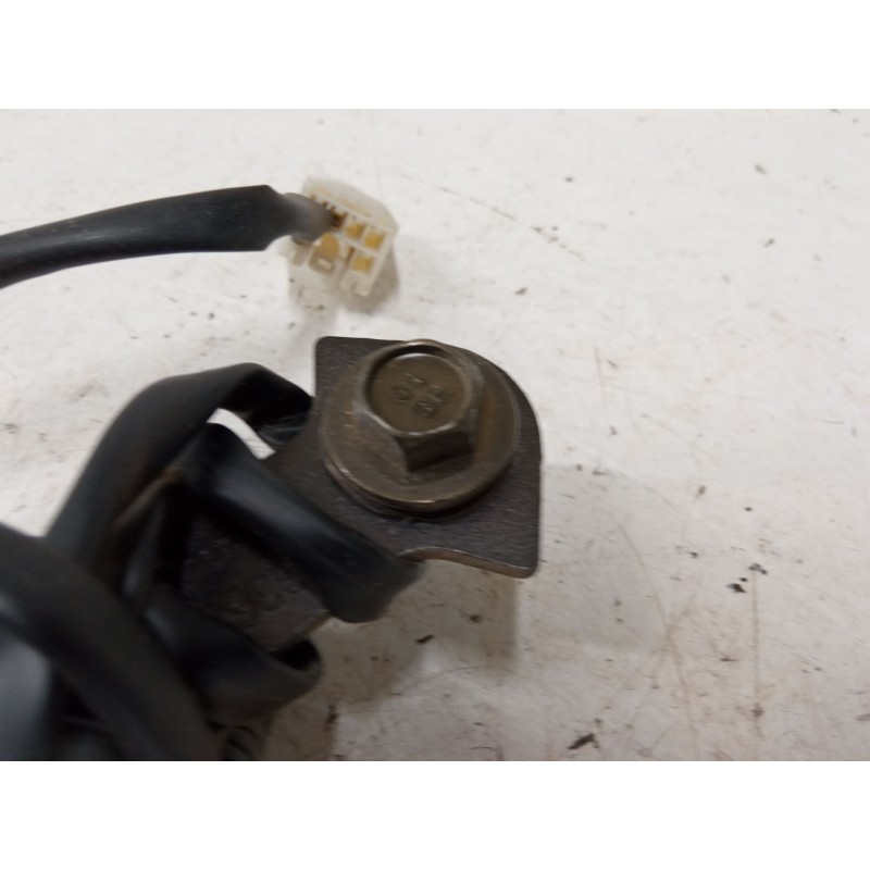 Recambio de anclaje cinturon delantero izquierdo para mazda 6 hatchback (gg) 2.0 di (gg14) referencia OEM IAM 040406AC  