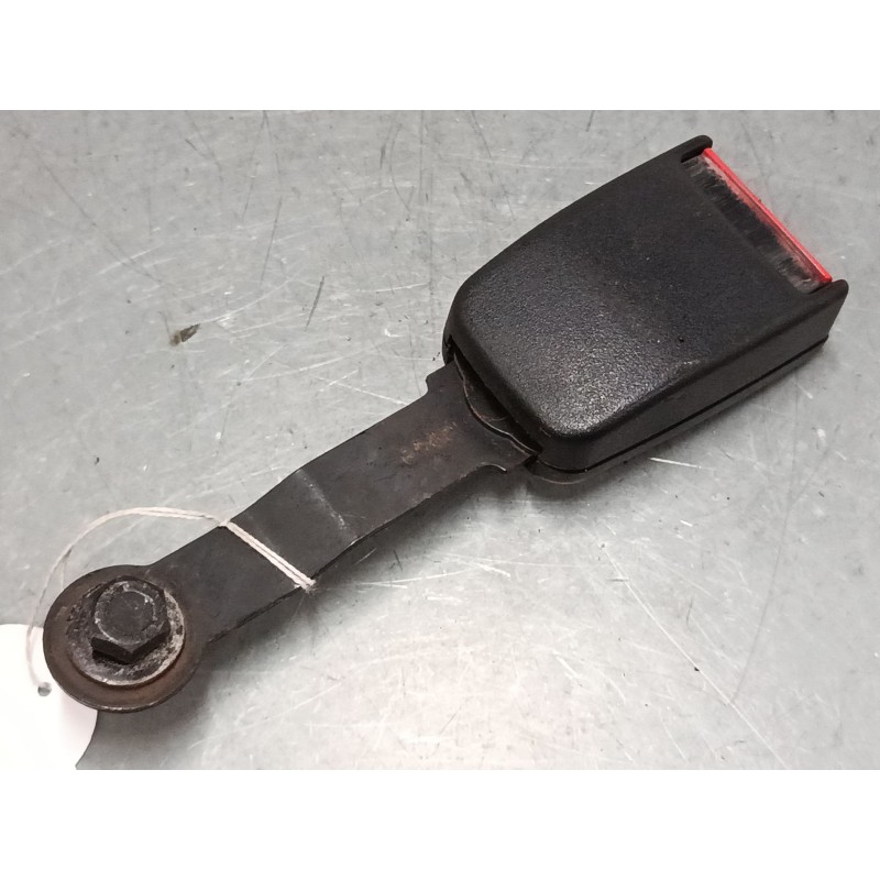 Recambio de anclaje cinturon delantero izquierdo para suzuki vitara cabrio (et) 2.0 hdi (se 420hdi) referencia OEM IAM   