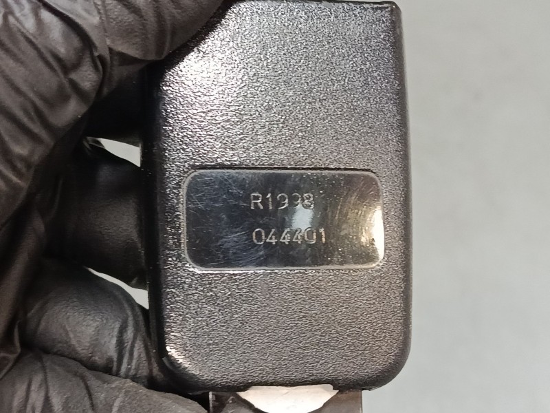 Recambio de anclaje cinturon delantero izquierdo para suzuki vitara cabrio (et) 2.0 hdi (se 420hdi) referencia OEM IAM   