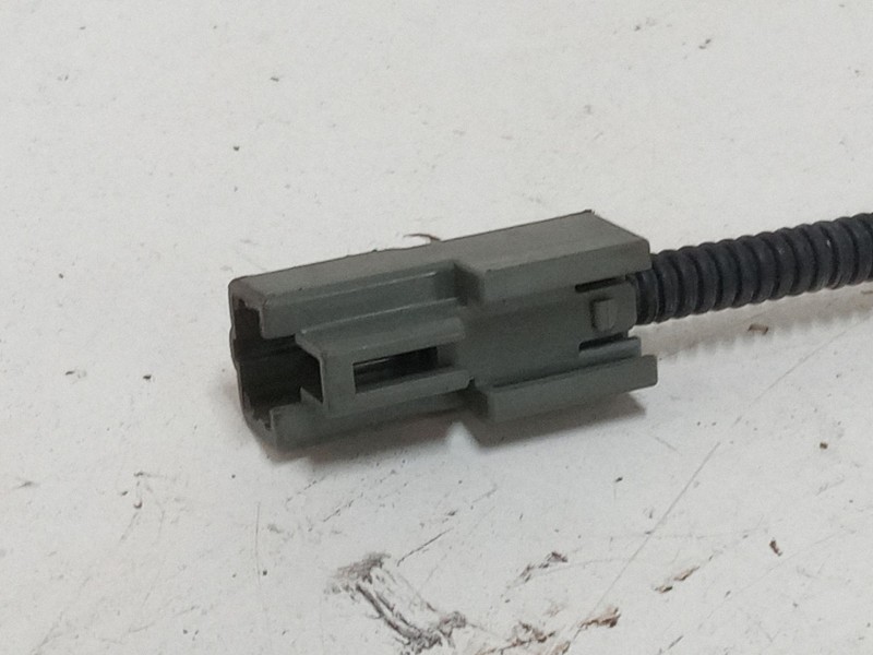 Recambio de anclaje cinturon delantero izquierdo para kia cee´d hatchback (ed) 1.4 referencia OEM IAM   