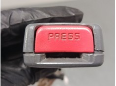 Recambio de anclaje cinturon delantero izquierdo para hyundai accent ii (lc) 1.3 referencia OEM IAM 1HJ 3798 164   2