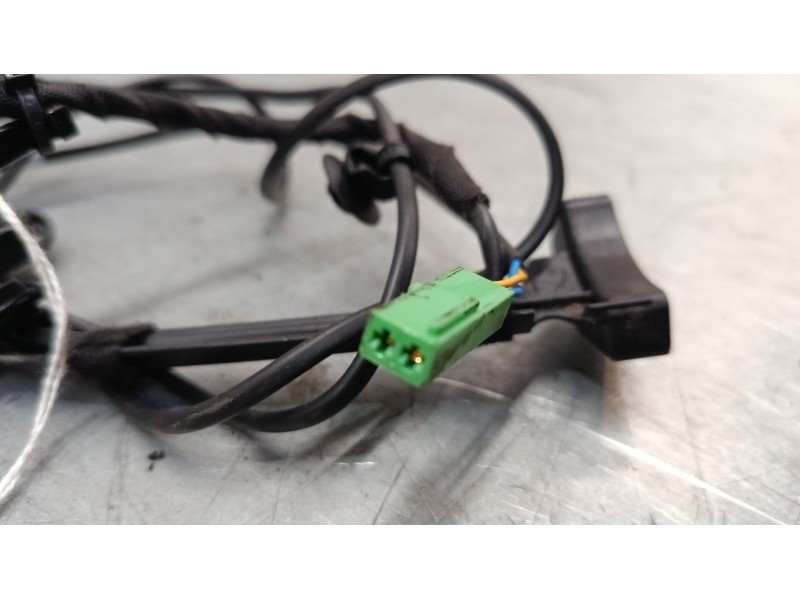 Recambio de anclaje cinturon trasero central para volkswagen tiguan (ad1, ax1) 2.0 tdi referencia OEM IAM   