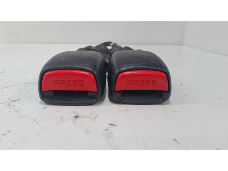 Recambio de anclaje cinturon trasero derecho para honda accord vii (cl, cn) 2.2 i-ctdi (cn1) referencia OEM IAM   