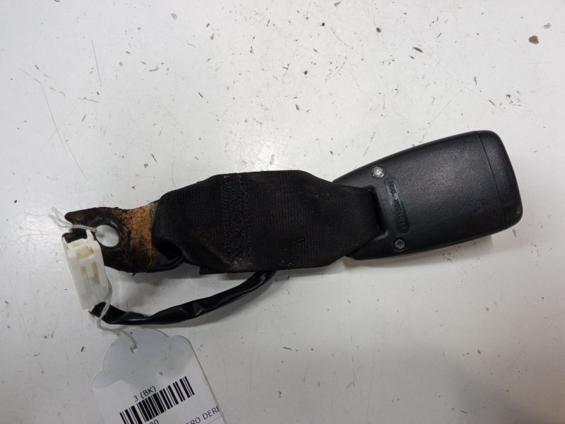 Recambio de anclaje cinturon trasero derecho para mazda 3 (bk) 1.6 di turbo referencia OEM IAM   