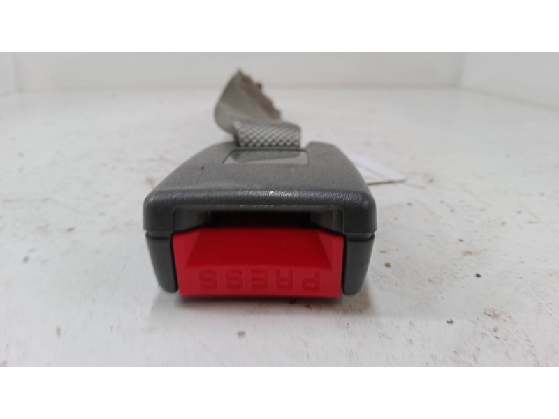 Recambio de anclaje cinturon trasero derecho para hyundai atos (mx) 1.0 i referencia OEM IAM   
