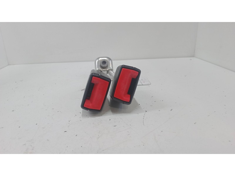 Recambio de anclaje cinturon trasero derecho para volkswagen polo v (6r1, 6c1) 1.0 referencia OEM IAM 6r0857739  trw34080872