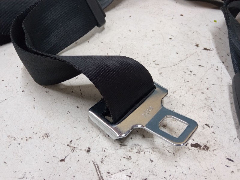 Recambio de anclaje cinturon trasero derecho para nissan almera i hatchback (n15) 1.4 referencia OEM IAM   