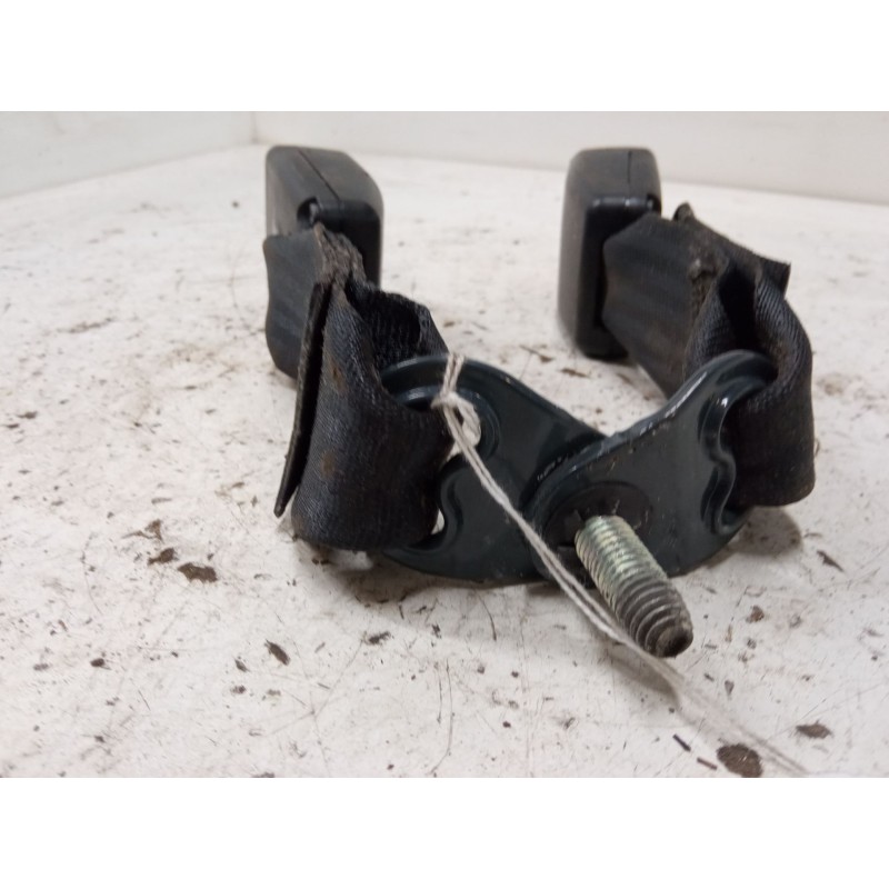 Recambio de anclaje cinturon trasero derecho para dacia sandero ii (b8_) 1.5 dci 75 / blue dci 75 (b8jw, b8m4, b8ah, b8m7, b8m6)