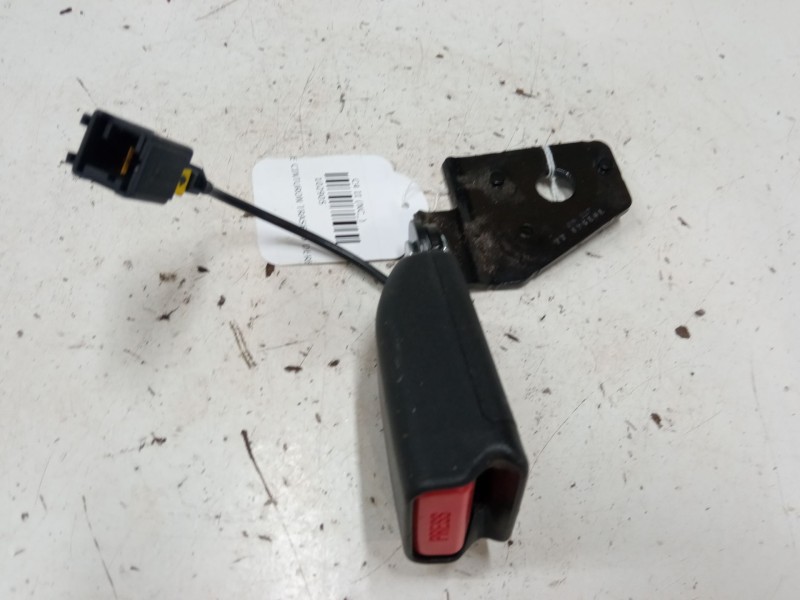 Recambio de anclaje cinturon trasero derecho para citroën c4 ii (nc_) 1.6 hdi 90 referencia OEM IAM 96748537XT  
