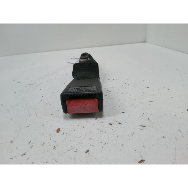 Recambio de anclaje cinturon trasero derecho para opel astra g descapotable (t98) 1.6 (f67) referencia OEM IAM TRW 33021894 B  