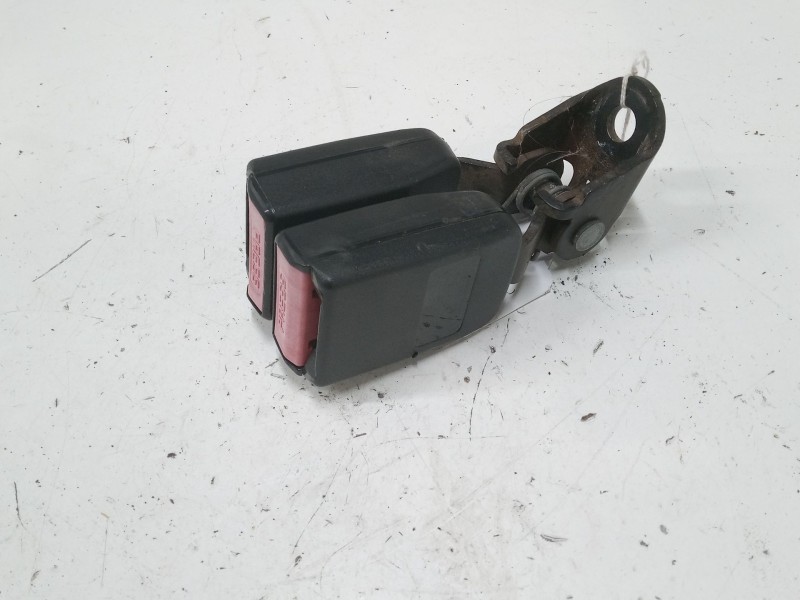 Recambio de anclaje cinturon trasero derecho para renault kangoo be bop (kw0/1_) 1.5 dci 75 referencia OEM IAM   