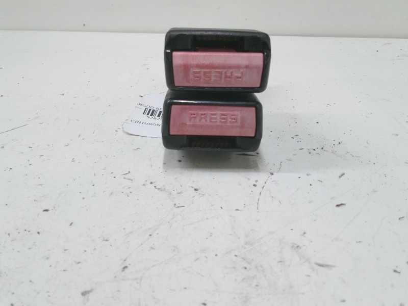 Recambio de anclaje cinturon trasero derecho para renault kangoo be bop (kw0/1_) 1.5 dci 75 referencia OEM IAM   