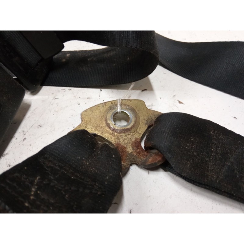 Recambio de anclaje cinturon trasero derecho para volkswagen golf iii 1.8 gl 19 rv - 2e referencia OEM IAM   