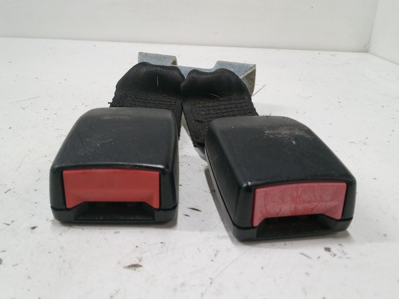 Recambio de anclaje cinturon trasero derecho para ford fiesta v (jh_, jd_) 1.3 referencia OEM IAM 2S6A A613K21 AC  