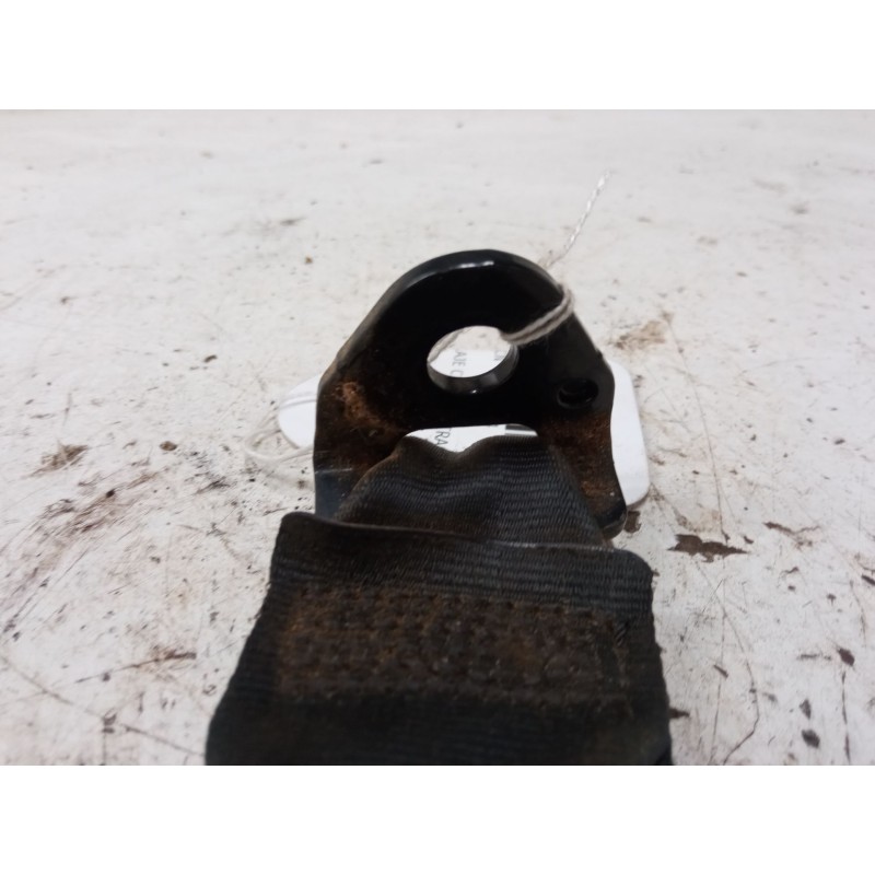 Recambio de anclaje cinturon trasero derecho para renault clio i (b/c57_, 5/357_) 1.2 (5/357y, 5/357k) referencia OEM IAM   