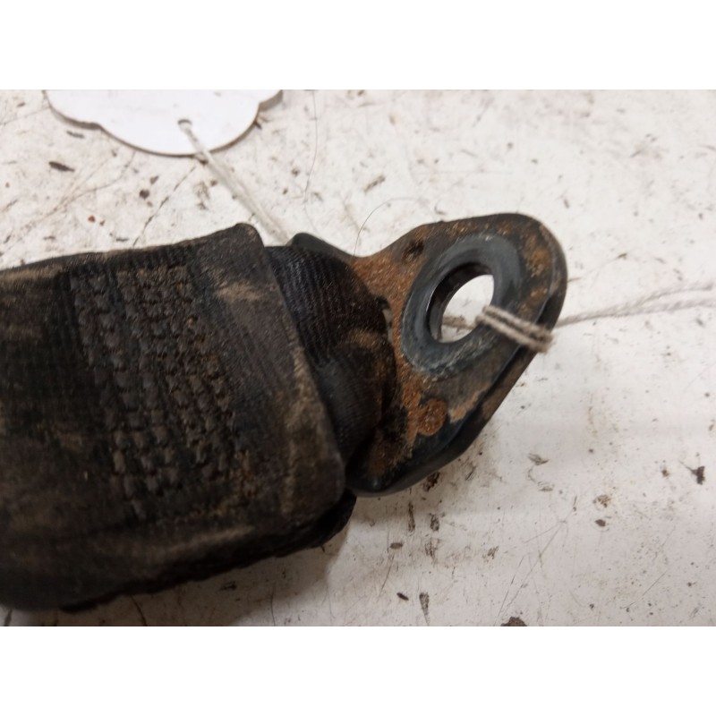 Recambio de anclaje cinturon trasero izquierdo para renault clio i (b/c57_, 5/357_) 1.2 (5/357y, 5/357k) referencia OEM IAM   