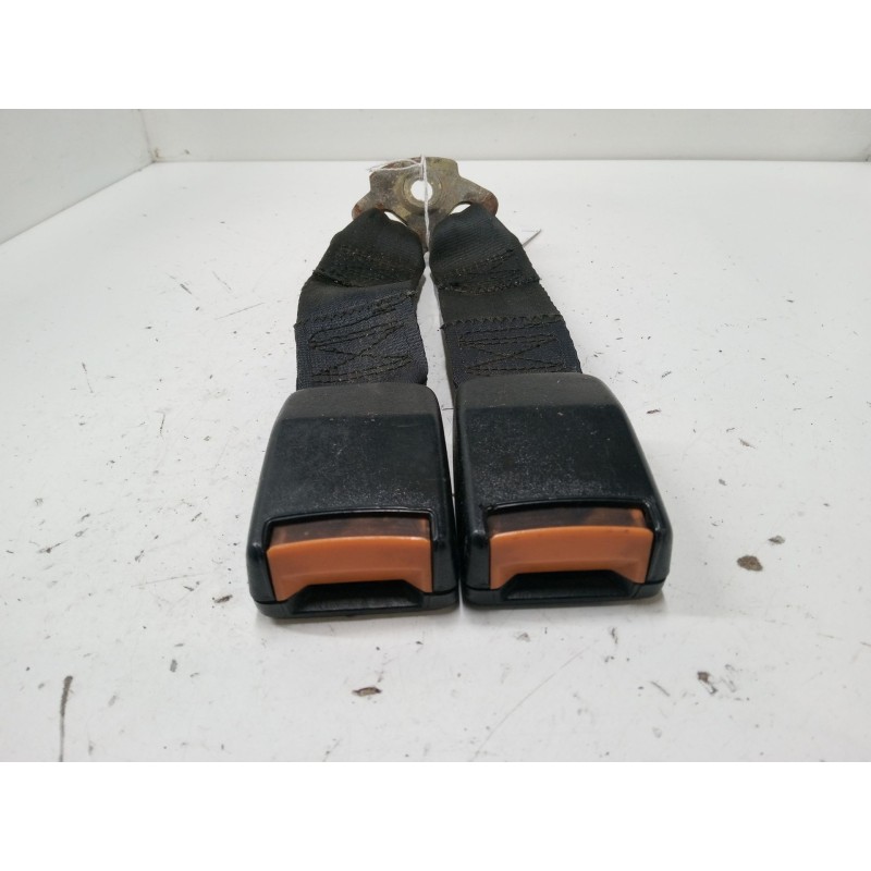 Recambio de anclaje cinturon trasero izquierdo para volkswagen golf iii 1.8 gl 19 rv - 2e referencia OEM IAM 191857739  