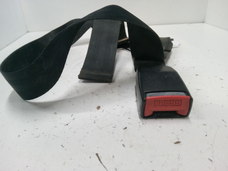 Recambio de anclaje cinturon trasero izquierdo para fiat scudo furgoneta (220_) 2.0 jtd referencia OEM IAM EA05622  