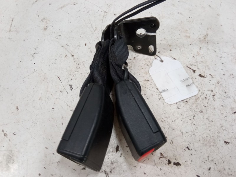 Recambio de anclaje cinturon trasero izquierdo para renault clio iv (bh_) 1.2 16v referencia OEM IAM 878176563R  