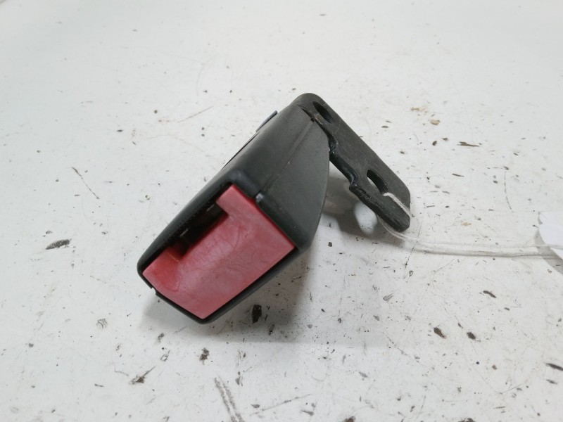 Recambio de anclaje cinturon trasero izquierdo para fiat punto (199_) 1.3 d multijet referencia OEM IAM 621955600A  