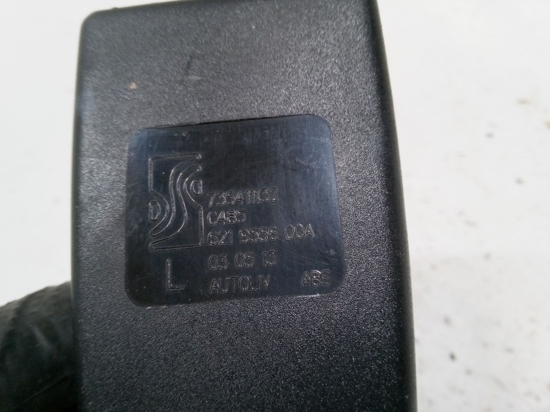 Recambio de anclaje cinturon trasero izquierdo para fiat punto (199_) 1.3 d multijet referencia OEM IAM 621955600A  