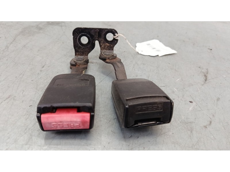 Recambio de anclaje cinturon trasero izquierdo para peugeot 607 (9d, 9u) 2.2 hdi referencia OEM IAM   