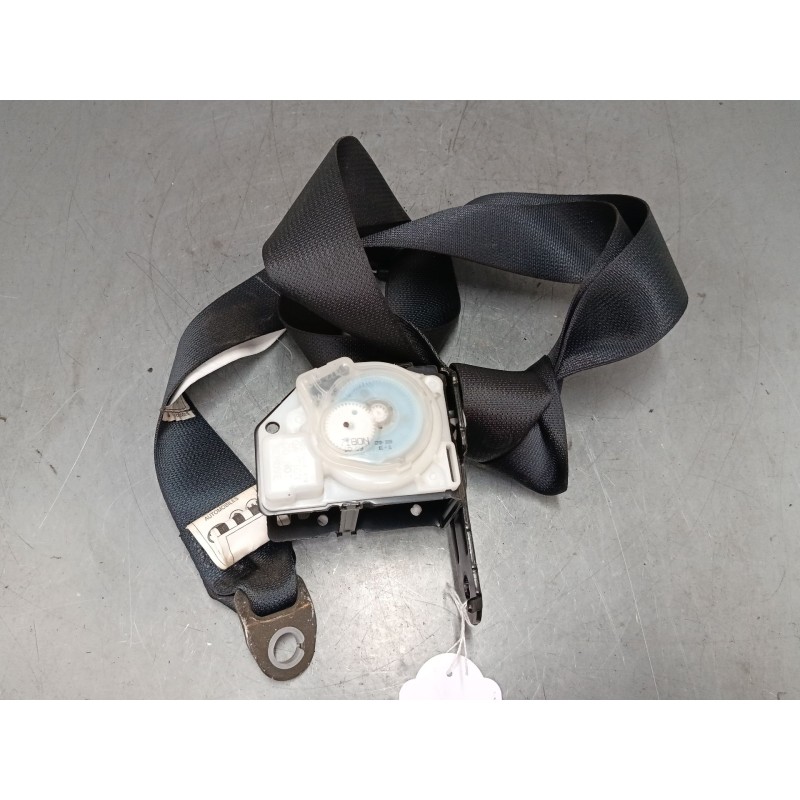 Recambio de cinturon seguridad trasero derecho para toyota corolla (_e12_) 1.4 vvt-i (zze120_) referencia OEM IAM   